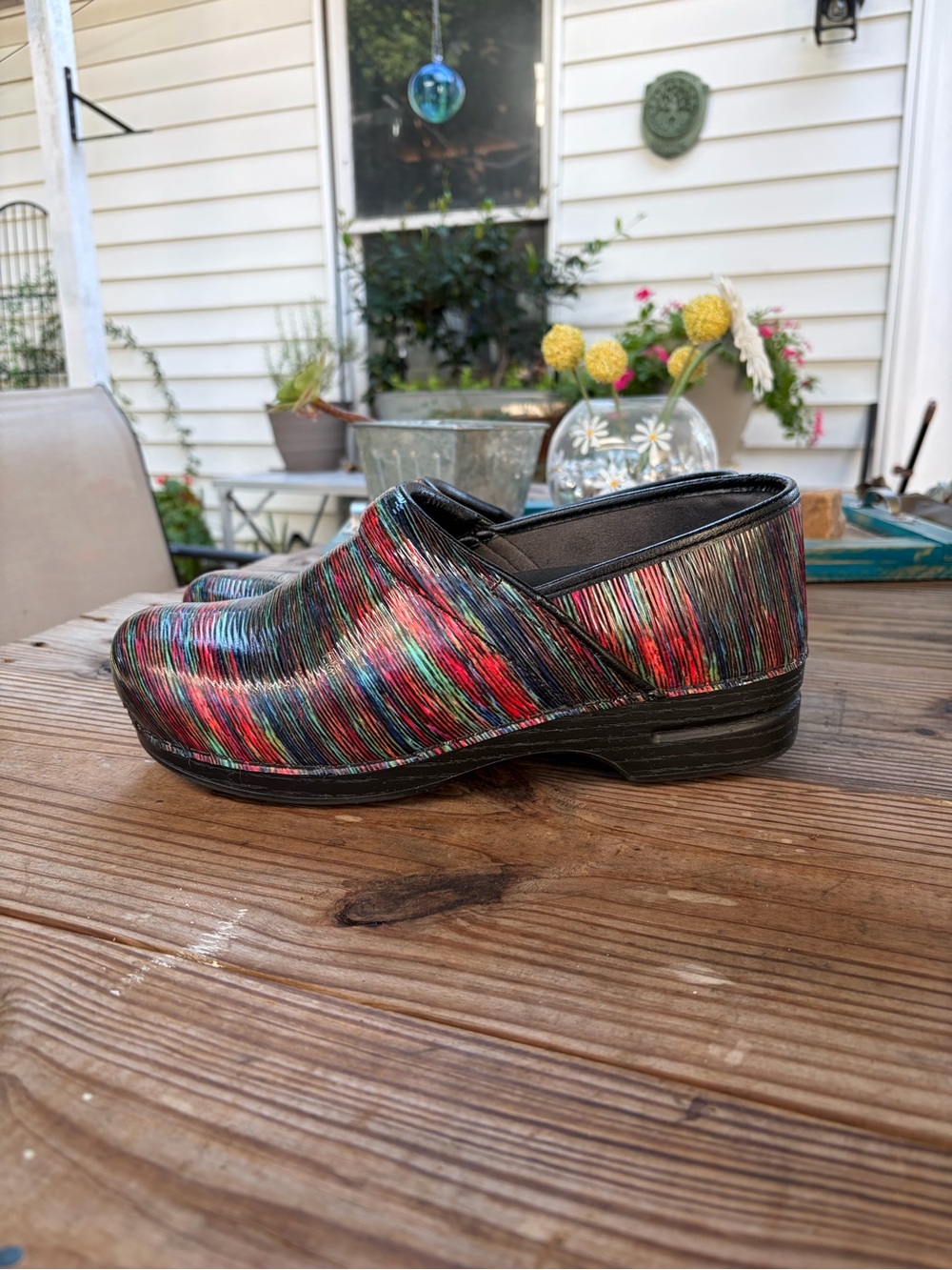 Dansko XP Clogs EU 43 Multicolor Striped Patent Leather Professional Slip On